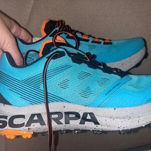 Scarpa Spin Planet US sz 10 women